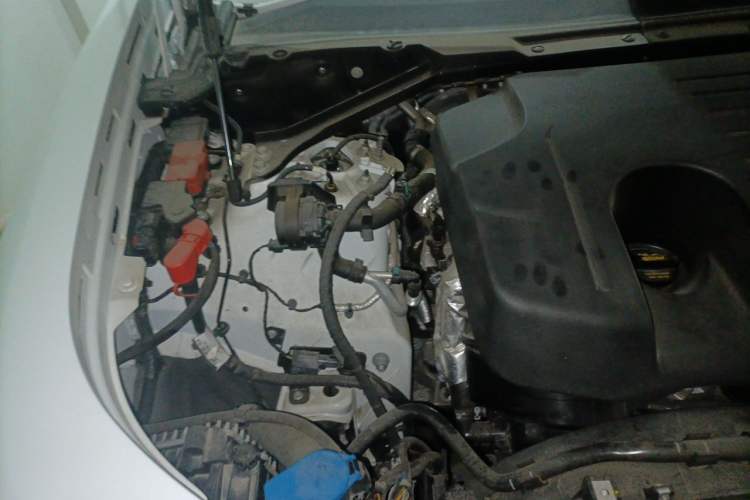 Used Land Rover Defender 2024 110 3.0T P400 X-DYNAMIC HSE Engine Bay Right