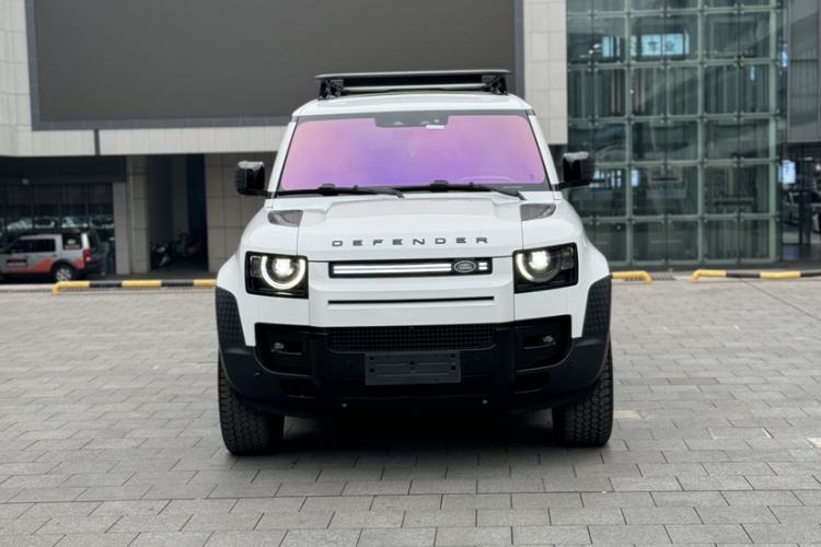 Used Land Rover Defender 2024 110 3.0T P400 Dark Edition Exterior 4