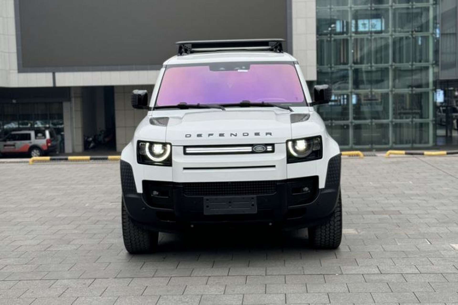 Used Land Rover Defender 2024 110 3.0T P400 Dark Edition Exterior 4