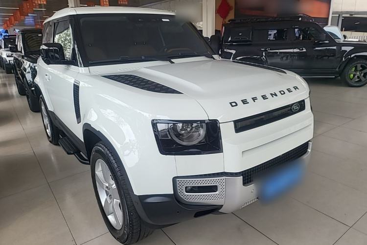Used Land Rover Defender 2024 90 3.0T P400 HSE Front Right 45 Deg