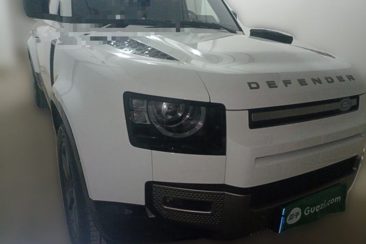 Used Land Rover Defender 2024 110 3.0T P400 X-DYNAMIC HSE Front Right 45 Deg