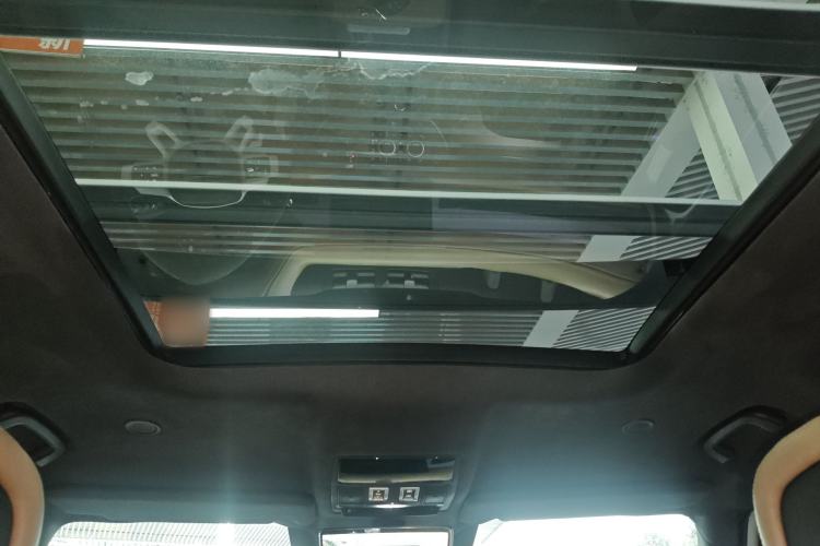 Used Land Rover Defender 2024 110 3.0T P400 Dark Edition Headliner
