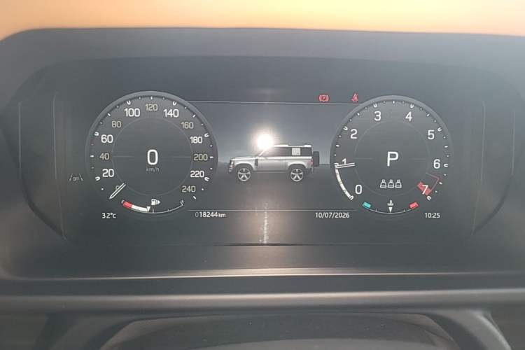 Used Land Rover Defender 2024 90 3.0T P400 HSE Instrument Cluster