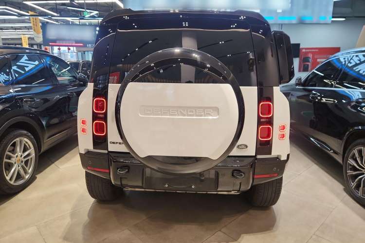 Used Land Rover Defender 2024 110 3.0T P400 X-DYNAMIC HSE Rear