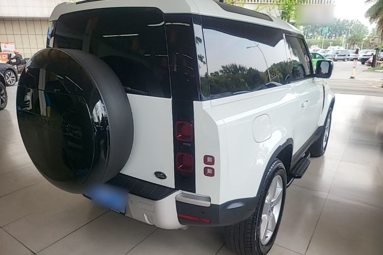 Used Land Rover Defender 2024 90 3.0T P400 HSE Rear Right 45 Deg