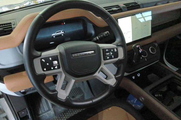 Used Land Rover Defender 2024 110 3.0T P400 X-DYNAMIC HSE Steering Wheel