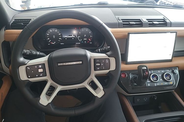 Used Land Rover Defender 2024 90 3.0T P400 HSE Steering Wheel
