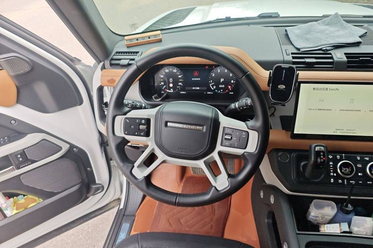 Used Land Rover Defender 2024 110 3.0T P400 X-DYNAMIC HSE Steering Wheel