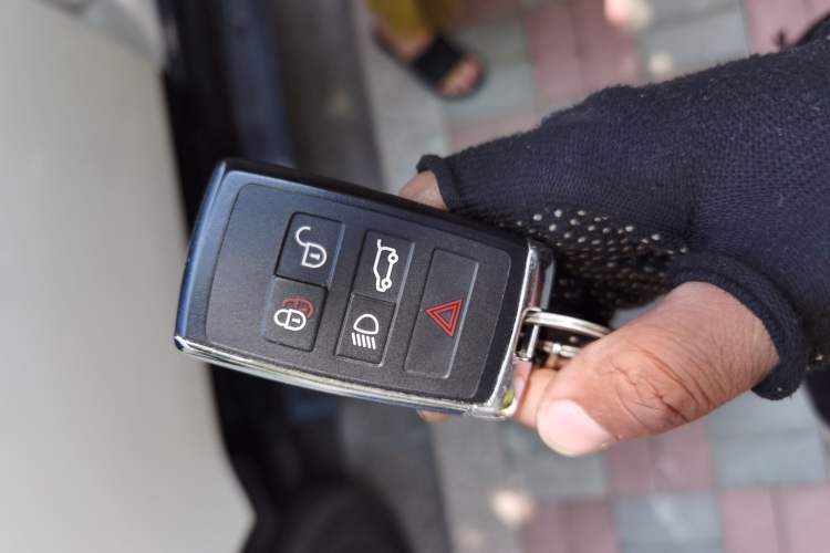 Used Land Rover Defender 2024 110 3.0T P400 X-DYNAMIC HSE Vehicle Key