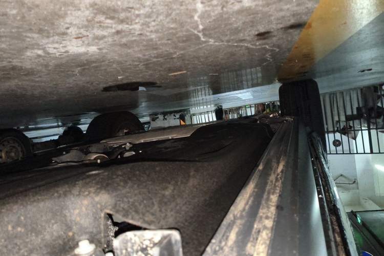 Used Land Rover Defender 2025 110 3.0T P400 – Dynamic HSE Chassis Rear Left