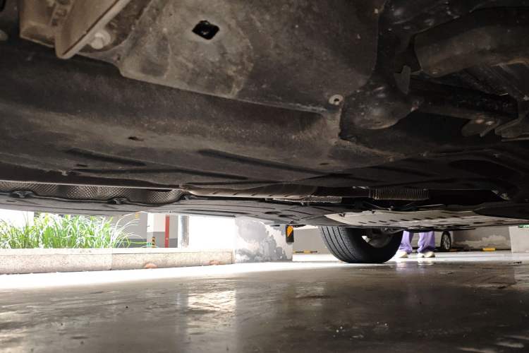 Used Land Rover Defender 2025 110 3.0T P400 X-Dynamic SE Chassis Rear Right