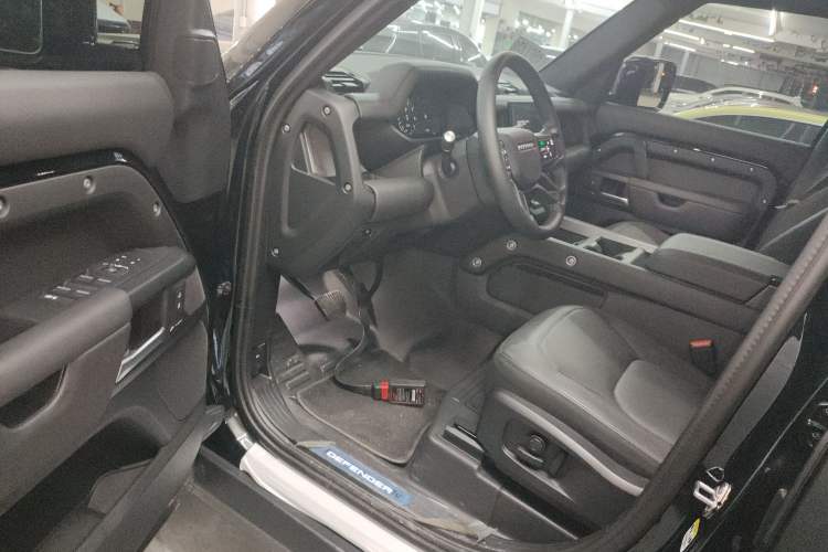 Used Land Rover Defender  Driver Seat