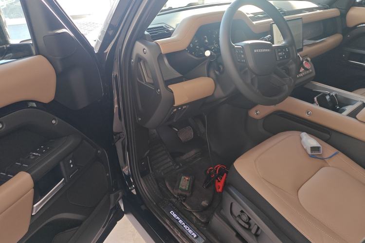 Used Land Rover Defender  Driver Seat