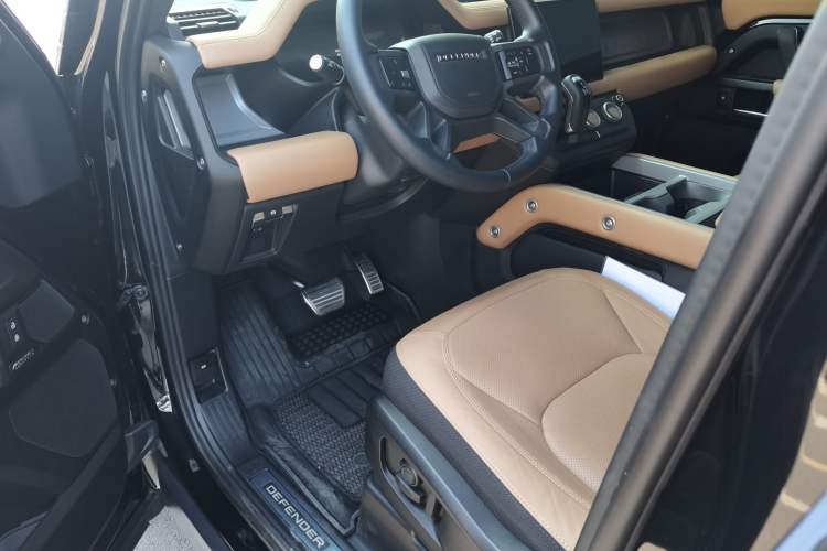 Used Land Rover Defender 2025 110 3.0T P400 X Driver Seat