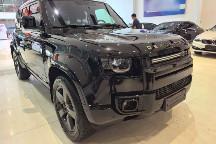 Used Land Rover Defender 2025 110 3.0T P400 – Dynamic HSE Exterior 1