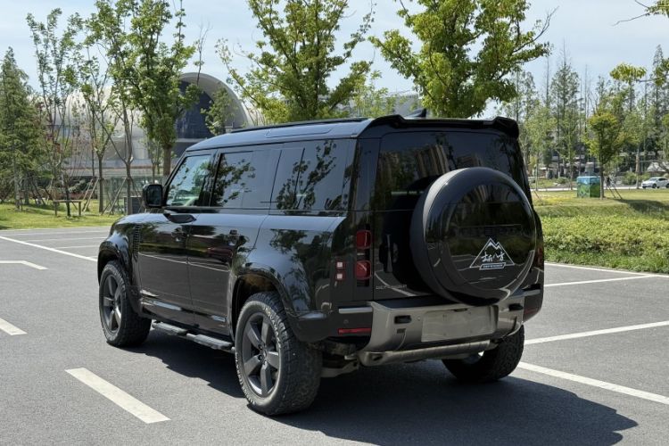Used Land Rover Defender 2025 110 3.0T P400 – Dynamic HSE Exterior 1