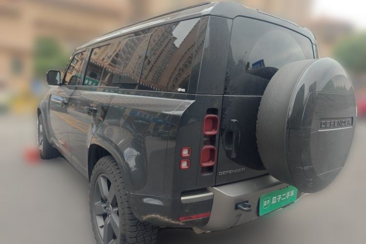 Used Land Rover Defender 2025 110 3.0T P400 – Dynamic HSE Exterior 3