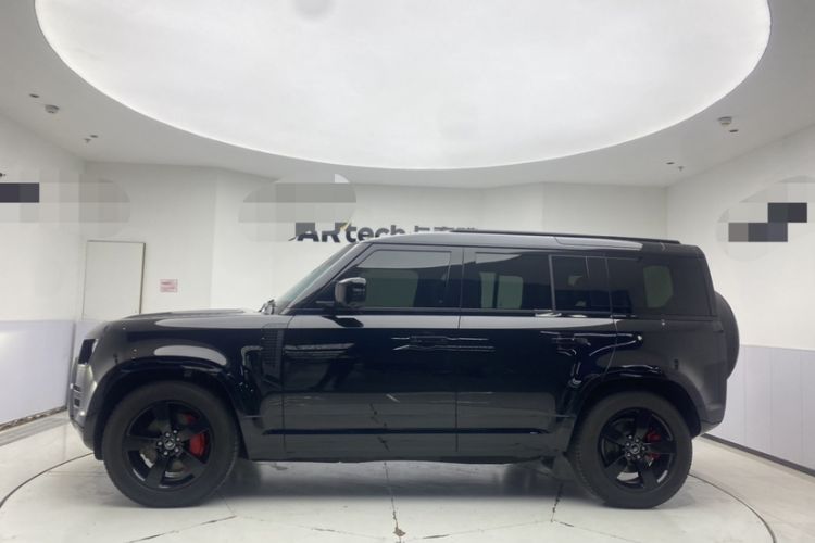 Used Land Rover Defender 2025 110 3.0T P400 – Dynamic HSE Exterior 4
