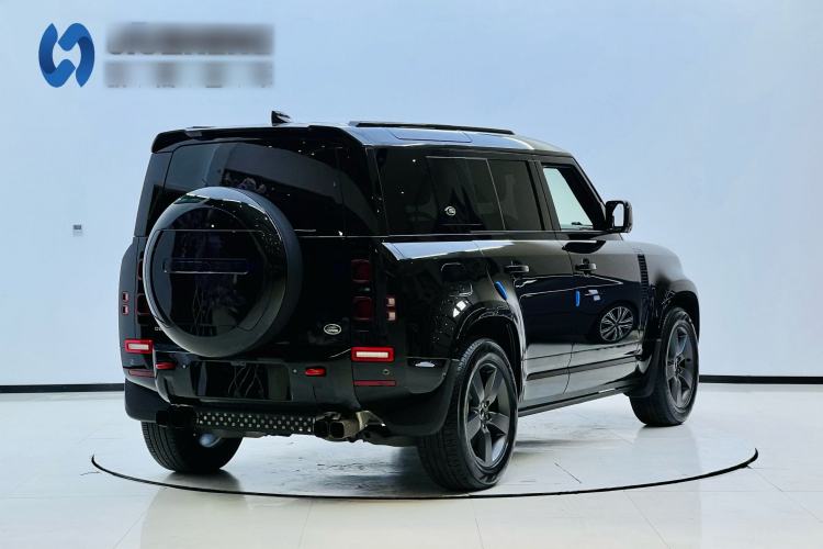 Used Land Rover Defender 2025 110 3.0T P400 – Dynamic HSE Exterior 6
