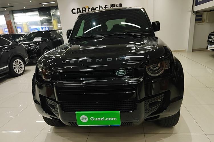 Used Land Rover Defender 2025 110 3.0T P400 – Dynamic HSE Front