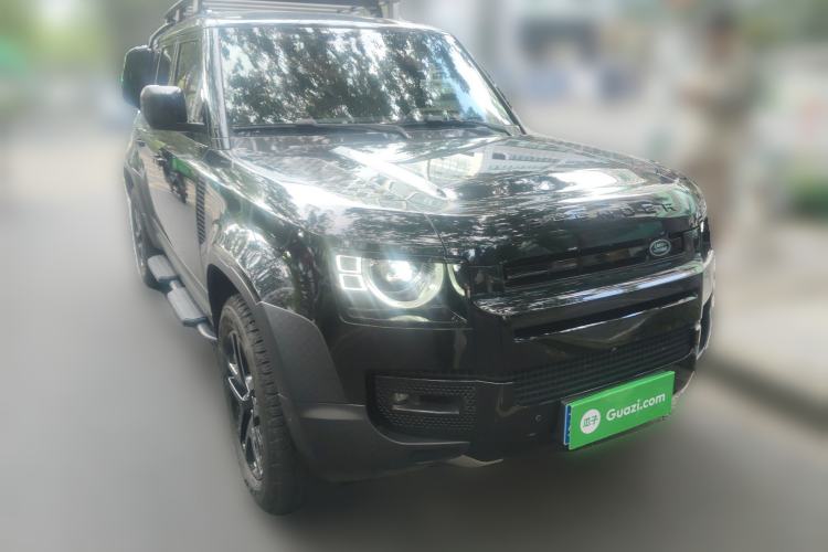 Used Land Rover Defender 2025 110 3.0T P400 Dark Edition Front Right 45 Deg