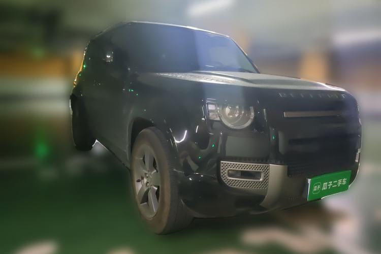 Used Land Rover Defender 2025 110 3.0T P400 – Dynamic HSE Front Right 45 Deg