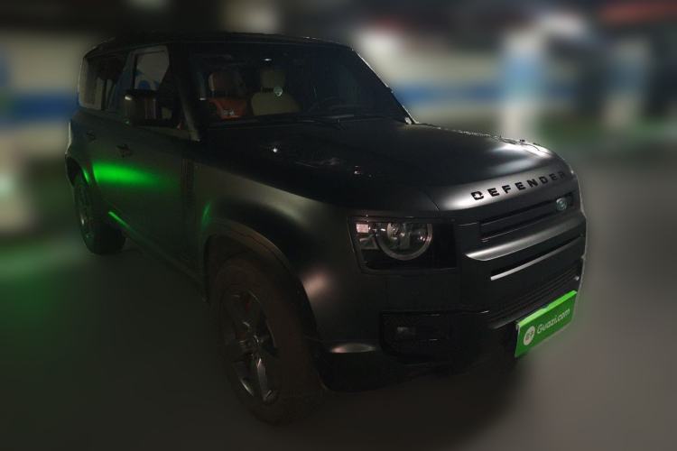 Used Land Rover Defender 2025 110 3.0T P400 X Front Right 45 Deg