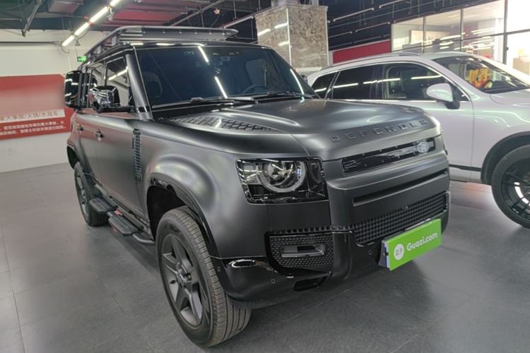 Used Land Rover Defender 2025 110 3.0T P400 X-Dynamic SE Front Right 45 Deg