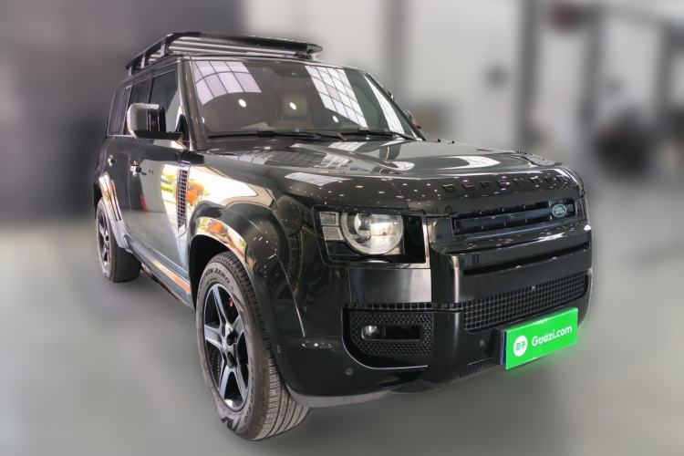 Used Land Rover Defender 2025 110 3.0T P400 Dark Edition Front Right 45 Deg