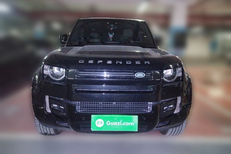 Used Land Rover Defender 2025 110 3.0T P400 – Dynamic HSE Front
