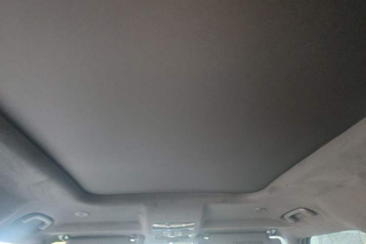Used Land Rover Defender 2025 110 3.0T P400 – Dynamic HSE Headliner