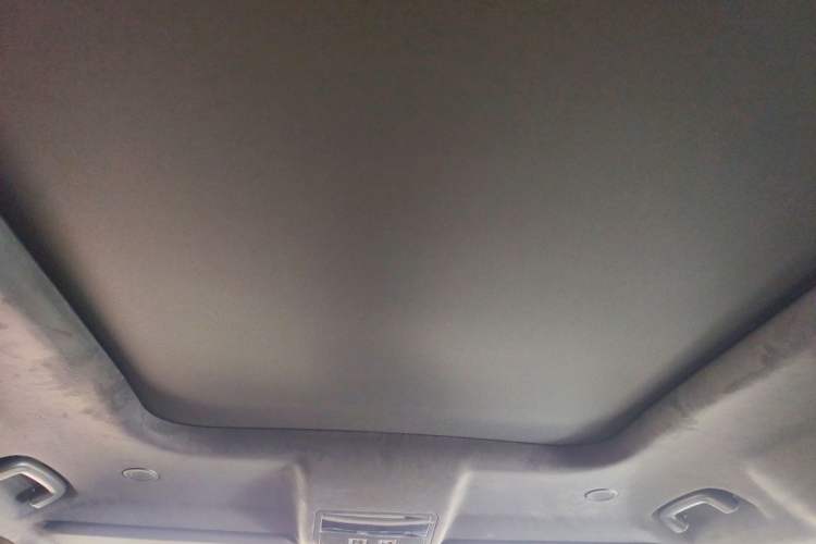 Used Land Rover Defender 2025 110 3.0T P400 – Dynamic HSE Headliner