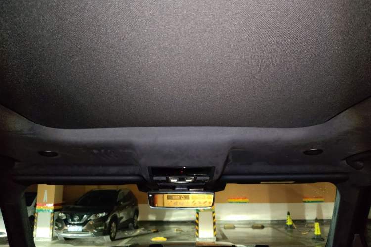 Used Land Rover Defender 2025 110 3.0T P400 – Dynamic HSE Headliner