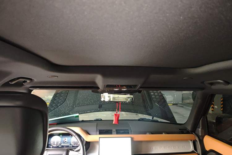 Used Land Rover Defender 2025 110 3.0T P400 X-Dynamic SE Headliner