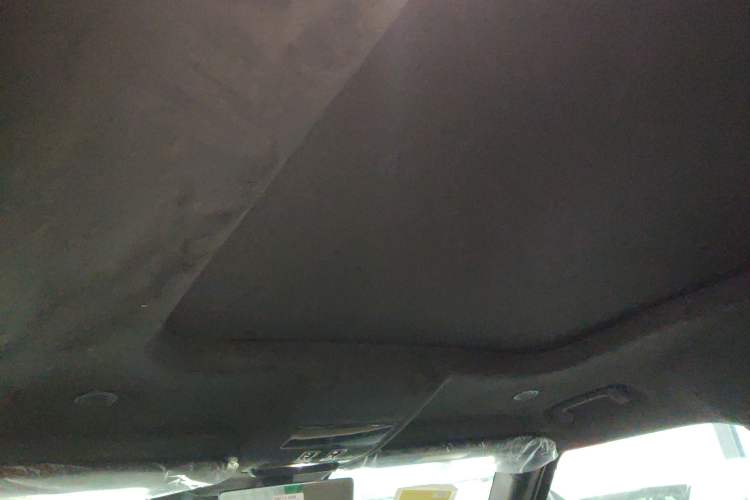 Used Land Rover Defender 2025 110 3.0T P400 – Dynamic HSE Headliner