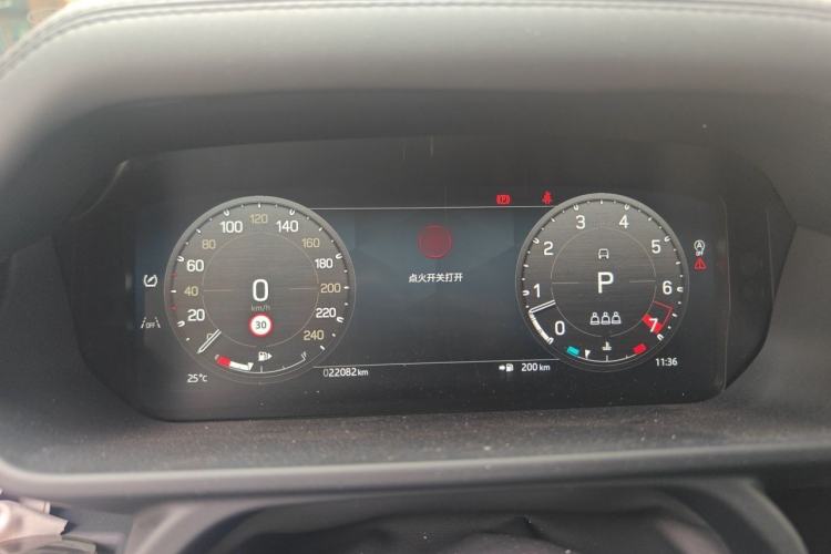 Used Land Rover Defender 2025 110 3.0T P400 – Dynamic HSE Instrument Cluster