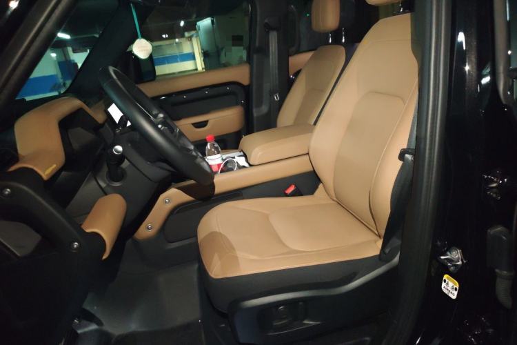 Used Land Rover Defender 2025 110 3.0T P400 X Left Front Seat