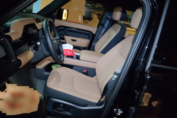 Used Land Rover Defender 2025 110 3.0T P400 – Dynamic HSE Left Front Seat
