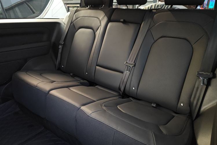 Used Land Rover Defender 2025 90 3.0T P400 X-Dynamic HSE Left Rear Seat