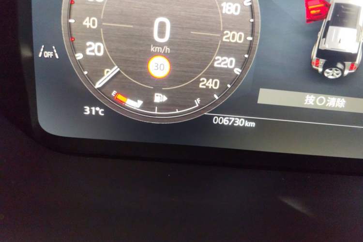 Used Land Rover Defender 2025 110 3.0T P400 – Dynamic HSE Odometer Close Up