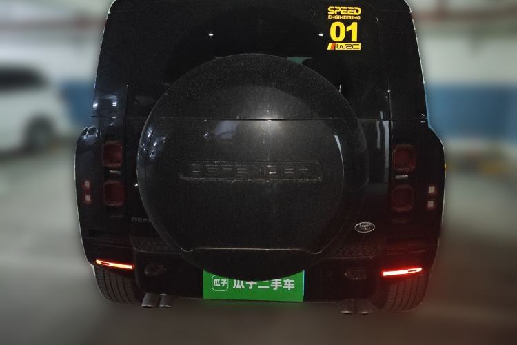 Used Land Rover Defender 2025 110 3.0T P400 – Dynamic HSE Rear