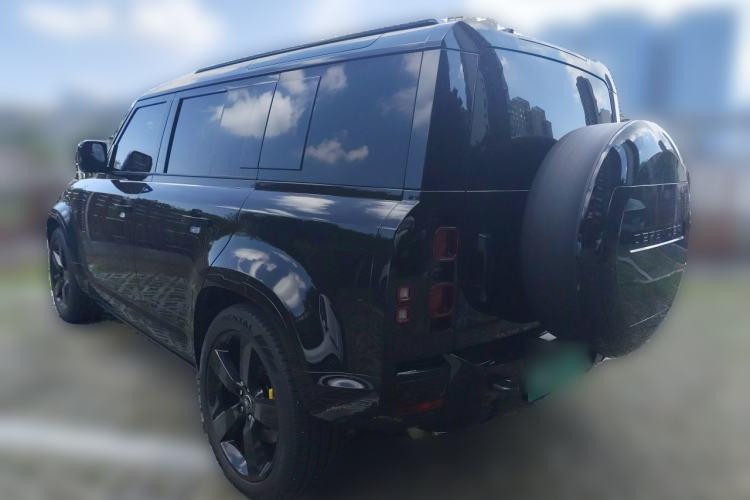 Used Land Rover Defender 2025 110 3.0T P400 – Dynamic HSE Rear Left 45 Deg