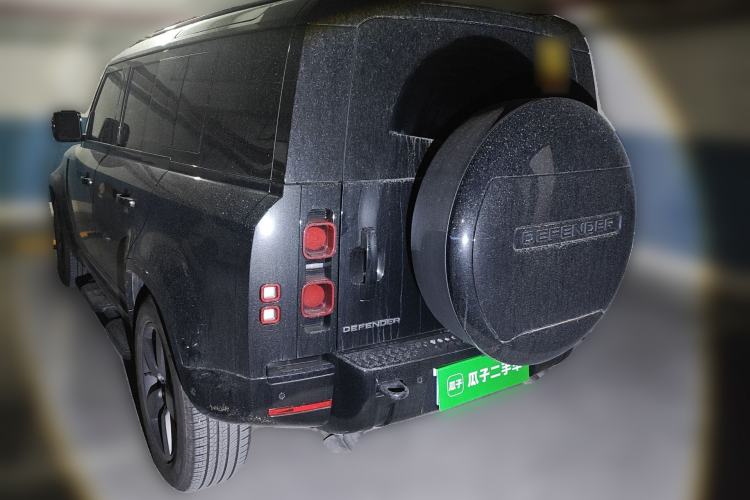 Used Land Rover Defender 2025 110 3.0T P400 – Dynamic HSE Rear Left 45 Deg