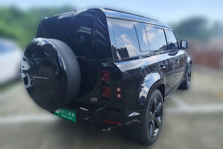 Used Land Rover Defender 2025 110 3.0T P400 – Dynamic HSE Rear Right 45 Deg
