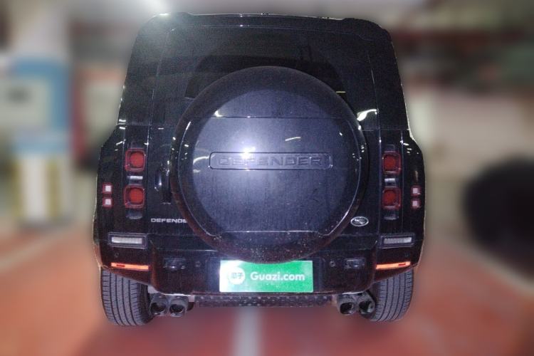 Used Land Rover Defender 2025 110 3.0T P400 – Dynamic HSE Rear