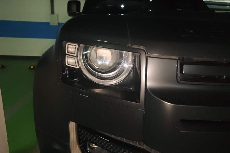 Used Land Rover Defender 2025 110 3.0T P400 X Right Front Headlight