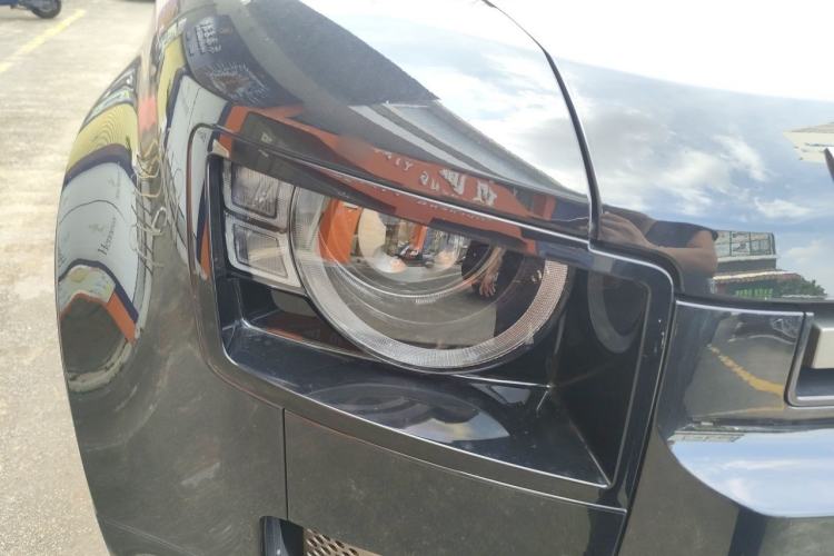 Used Land Rover Defender 2025 90 3.0T P400 X-Dynamic HSE Right Front Headlight