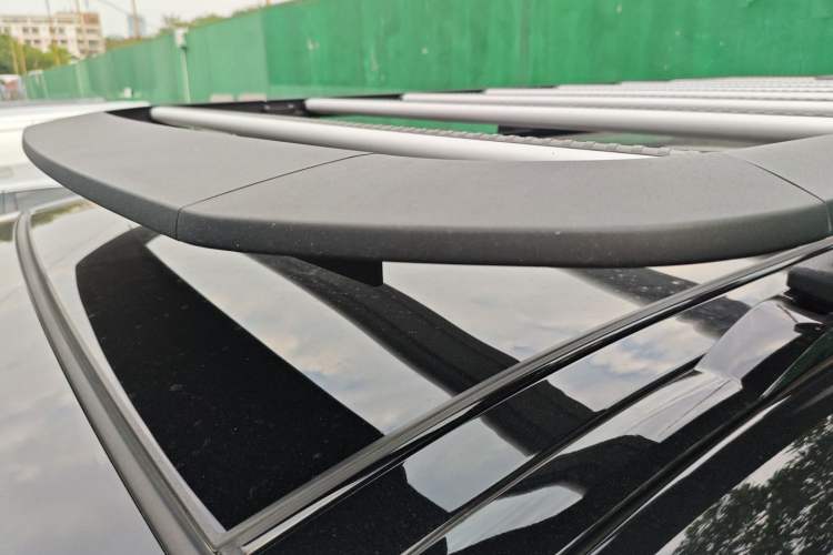 Used Land Rover Defender 2025 110 3.0T P400 Dark Edition Roof