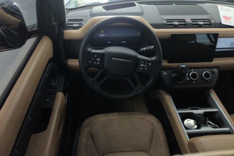 Used Land Rover Defender 2025 110 3.0T P400 Dark Edition Steering Wheel