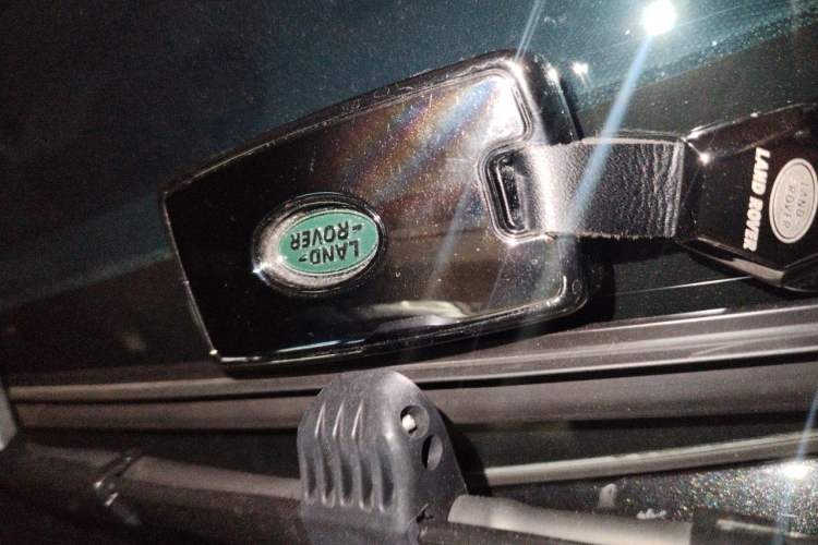 Used Land Rover Defender 2025 110 3.0T P400 – Dynamic HSE Vehicle Key